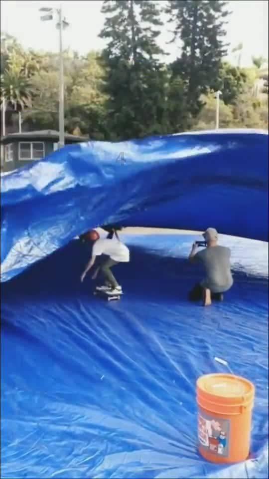 厨房油烟机用顶吸好还是侧吸好？